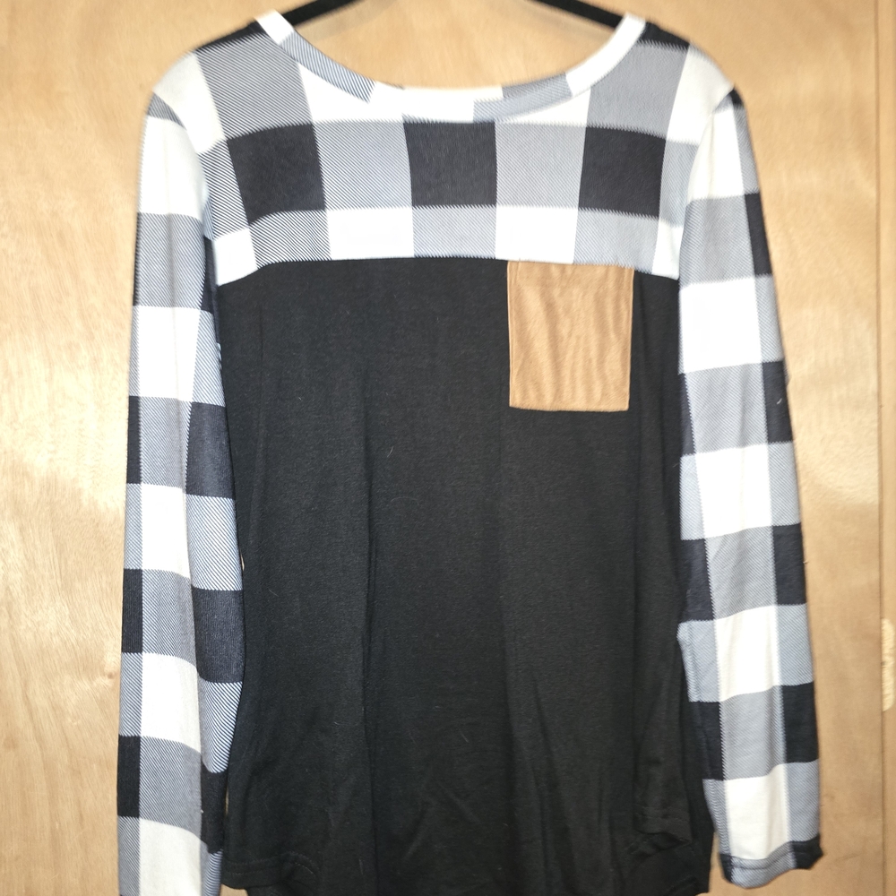 Plaid Long Sleeve Top with Pocket